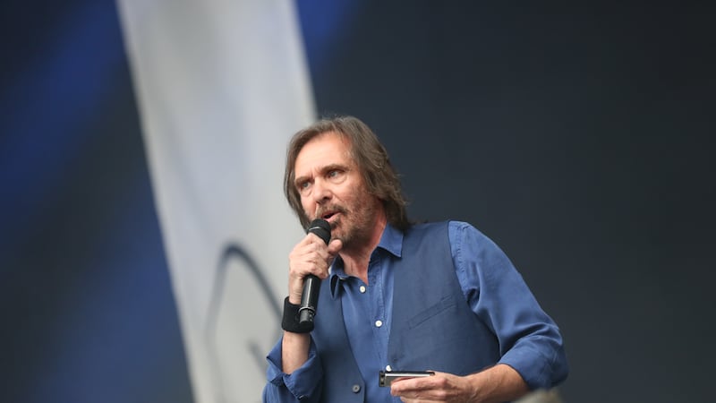 Dennis Locorriere: Dr Hook lead vocalist who sang band’s breakthrough hit Sylvia’s Mother
