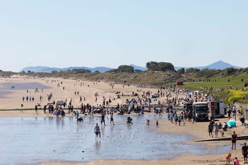 Recent record temperatures ‘rose 10 times faster than expected in stable climate’